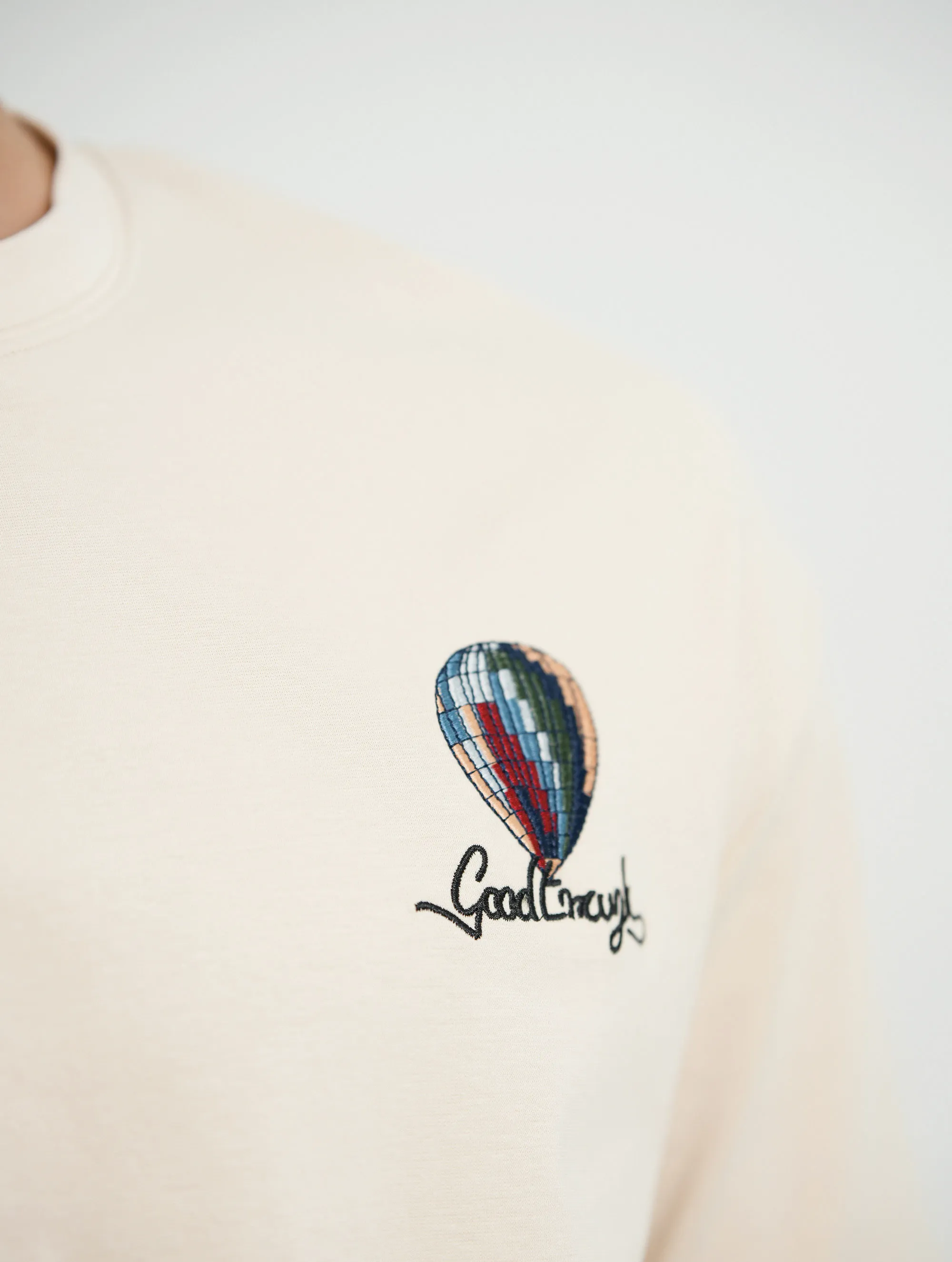 T-SHIRT